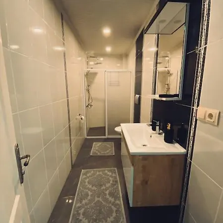 Apartament Luna House - Manzara, Jakuzi, 4 Yatak Odasi *