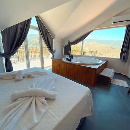 Apartament Luna House - Manzara, Jakuzi, 4 Yatak Odasi *