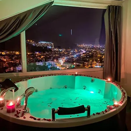 Luna House - Manzara, Jakuzi, 4 Yatak Odasi Apartment Fethiye